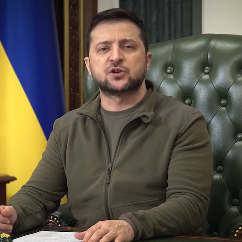 Guerra in Ucraina, Zelensky ammette: «Non entreremo nella Nato»