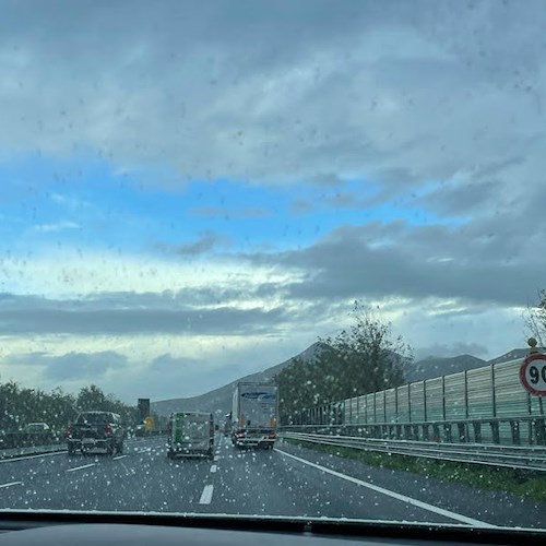 In Campania allerta meteo prorogata fino al 2 aprile: previsti temporali, venti forti e mare agitato 