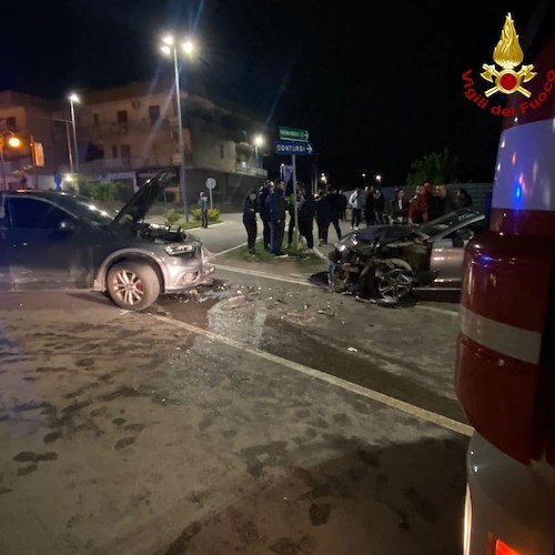 Incidente in località Quadrivio di Campagna, due auto coinvolte /Foto