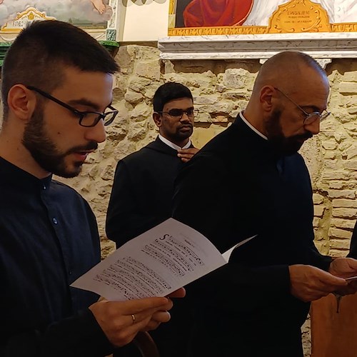Iniziazione alla vita monastica, a Cava de' Tirreni le emozioni di don Vincenzo di Marino e fratel Vincenzo Senatore 