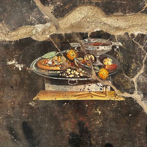 L'antenato della pizza un affresco di 2000 anni fa: la curiosa scoperta agli scavi di Pompei 