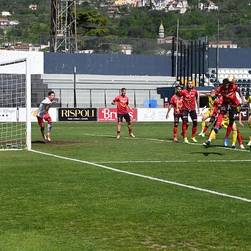 La Cavese tira fuori l'orgoglio: Turris sconfitta 3-0 al Lamberti