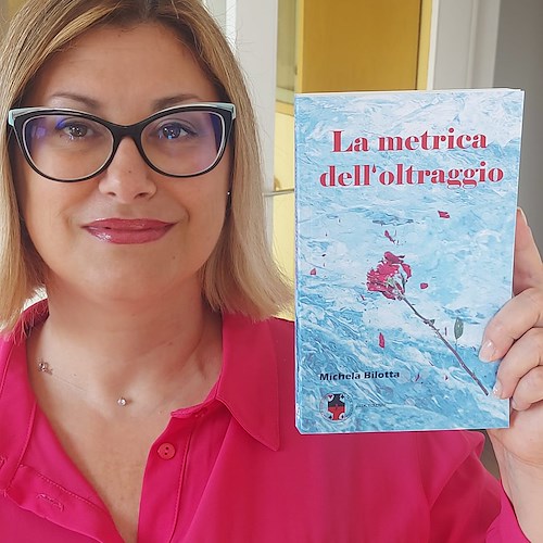 "La metrica dell'oltraggio": la presentazione del libro di Michela Bilotta accende un faro sulla violenza sulle donne a Cava de' Tirreni