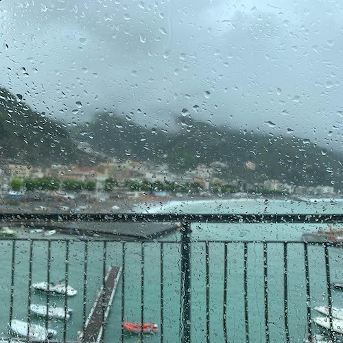 Maltempo, prorogata allerta meteo arancione tra Costa d’Amalfi, Salerno e Cava de Tirreni