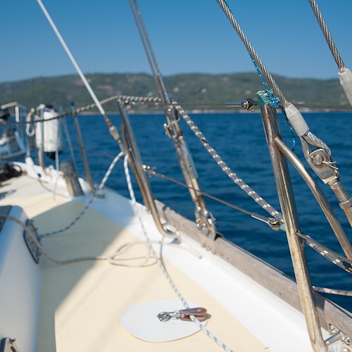 "Marenostrum Dike", la nave della legalità approda in Costa d’Amalfi