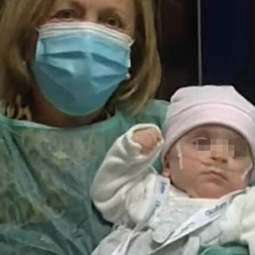 Nasce prematura mentre la madre è in coma: la piccola Vittoria salvata dai medici di Nocera 