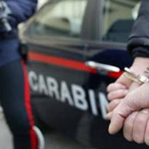 Nascondeva droga in casa e in auto: condannato 34enne di Cava de' Tirreni