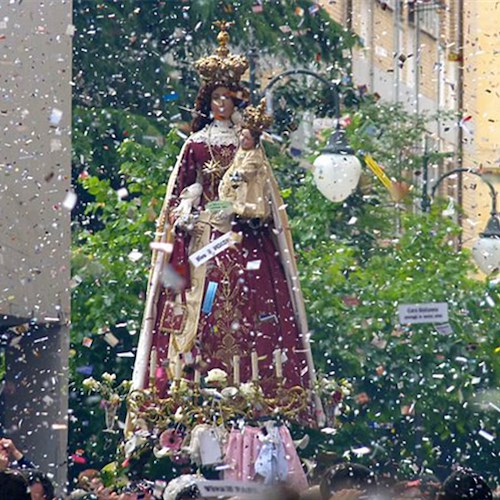 Pagani festeggia la Madonna delle galline: una straordinaria tradizione di fede e folclore