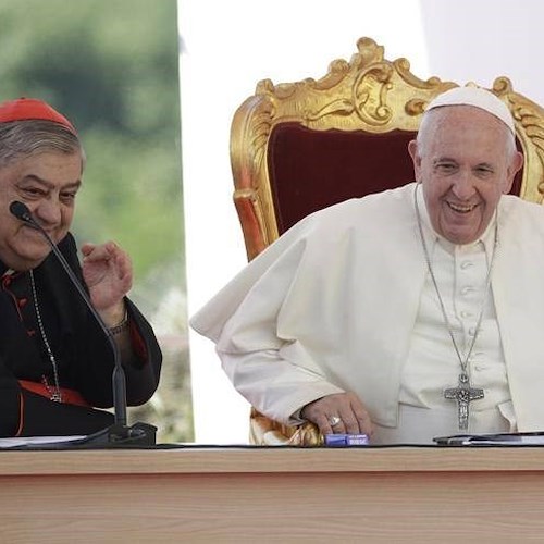 Papa Francesco: «Napoli non è solo violenza ma tanti segni di santità»