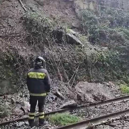 linea ferroviaria Salerno-Nocera<br />&copy; Vigili del fuoco