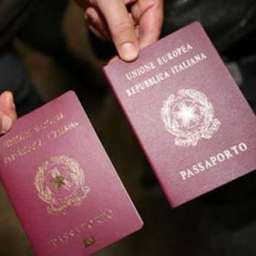 Passaporto, nuove regole per i minori
