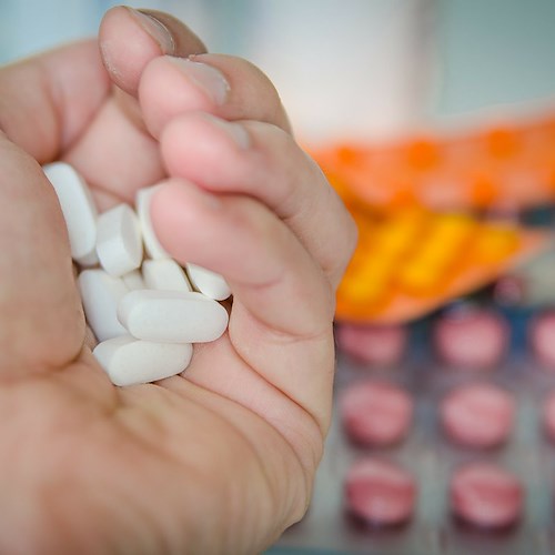 Paxlovid, la pillola anti-Covid di Pfizer arriva in Italia: stipulato contratto per 600mila trattamenti 