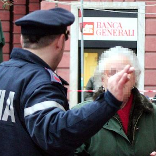 Perde la memoria in pullman, anziana soccorsa dalla polizia di Cava de' Tirreni 