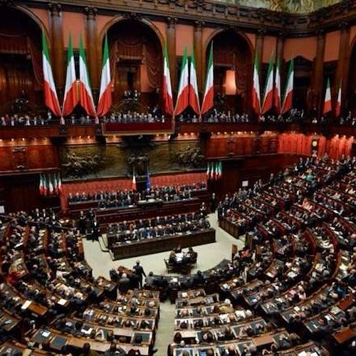 Piero De Luca ce la fa sul filo di lana: ecco i parlamentari della Campania