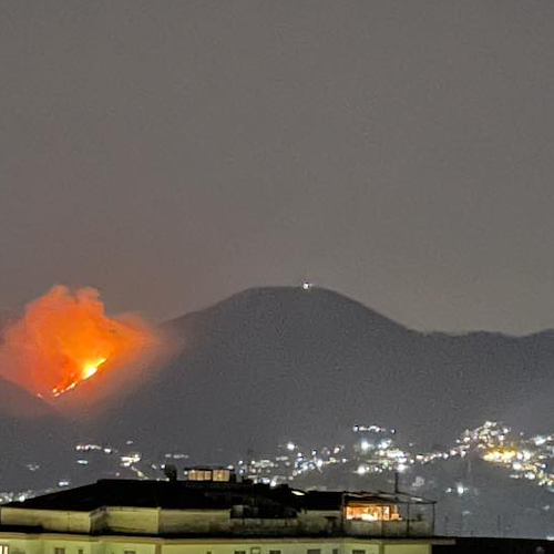 Piromani in azione: incendio sulle montagne di Cava de' Tirreni 