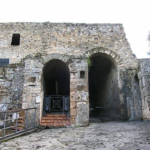 Pompei: dagli scavi di Porta Stabia affiora importante tomba monumentale 