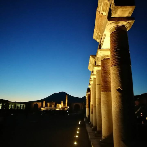 Pompei, riprendono le passeggiate notturne al parco archeologico 