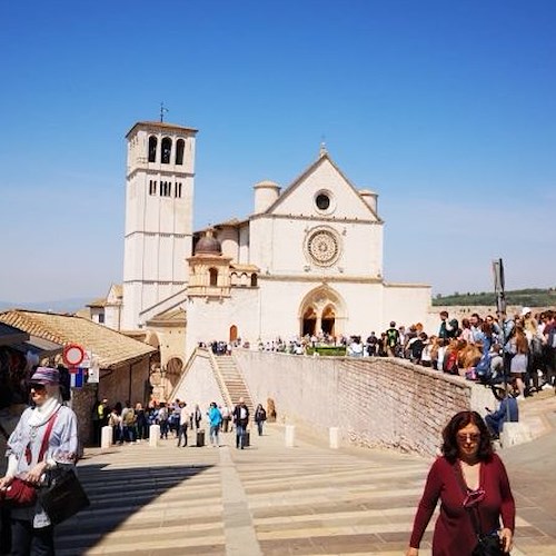 Premier Conte ad Assisi per festa San Francesco. Da Trenitalia tariffe speciali per l'Umbria