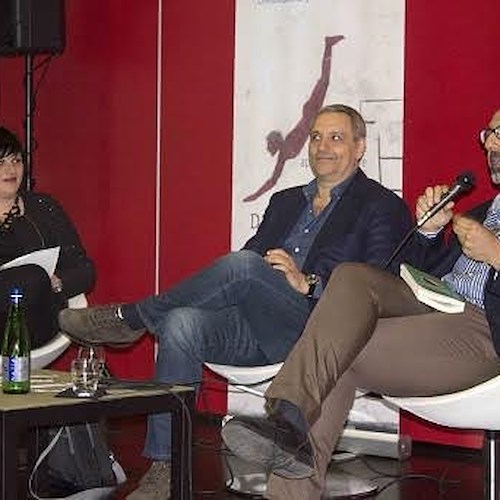 Premio Com&Te, Maurizio de Giovanni chiude la decima edizione 