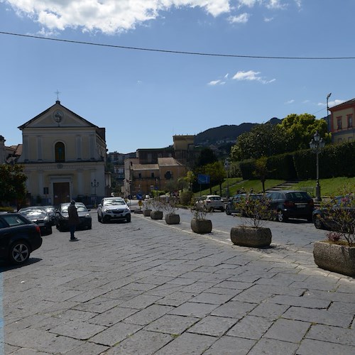 Problema parcheggi a Cava de' Tirreni, Aldo Trezza: «Situazione drammatica che metterà in ginocchio gli operatori commerciali»