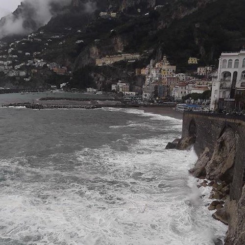 Protezione civile Campania, scatta l’allerta meteo per vento e mareggiate