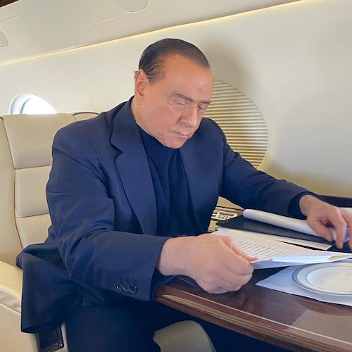 Quirinale, Berlusconi rinuncia: «Servirò il Paese in altro modo, Draghi resti premier»