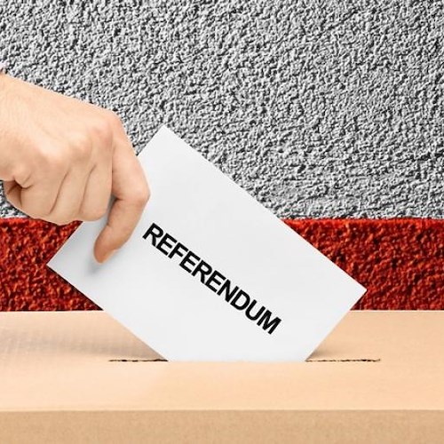 Referendum, italiani alle urne il 4 dicembre