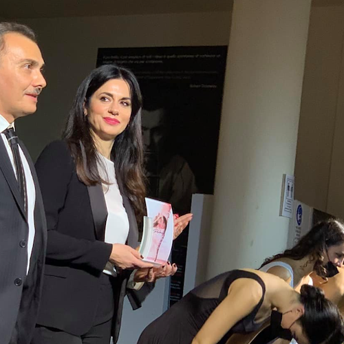 Rossella Brescia mantiene la parola: dopo quarantena tappa a Cava de' Tirreni per ritirare il Premio "Arte in Danza"
