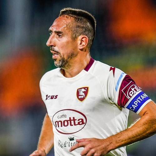 Salernitana, paura per Ribery: incidente stradale e trauma cranico per il campione francese 