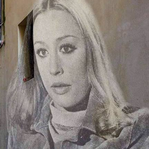 Salerno non dimentica Raffaella Carrà, nel centro storico spunta un meraviglioso murales 