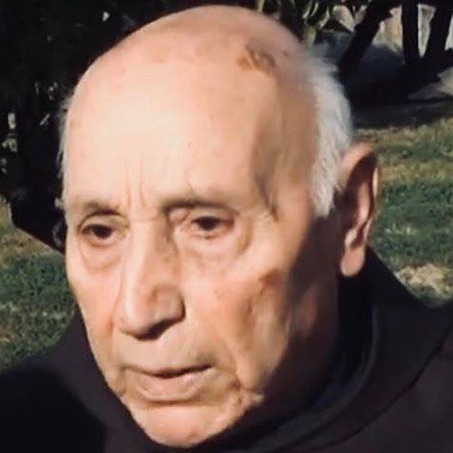 Sarno e Vico Equense piangono Padre Maurizio Albano, lo storico cappellano dell'ospedale aveva 93 anni 