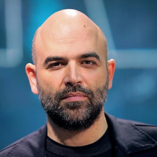 Saviano sbarca su TikTok: «Importante spazio di condivisione di ciò che io reputo più prezioso»