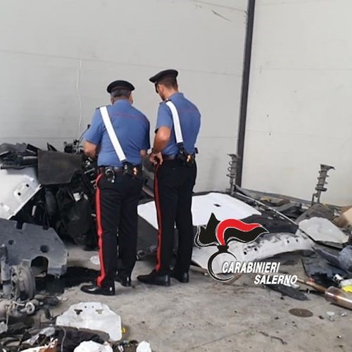 Scafati, scoperto riciclaggio di auto rubate in un capannone dismesso della periferia 