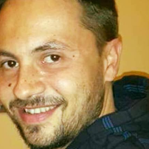 Scompare ragazzo di Salerno, gli amici su Facebook: «Aiutateci a trovarlo»