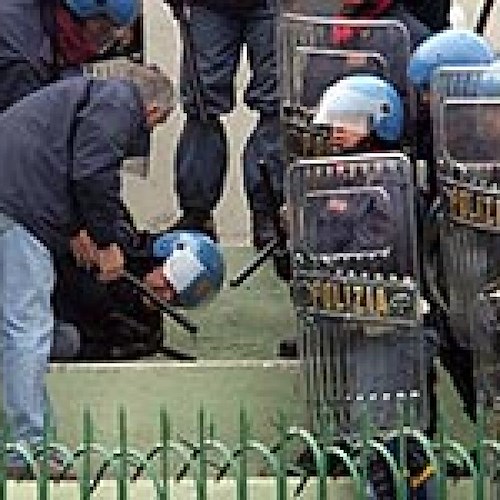 Scontri al "Bentegodi", assolti gli ultras cavesi