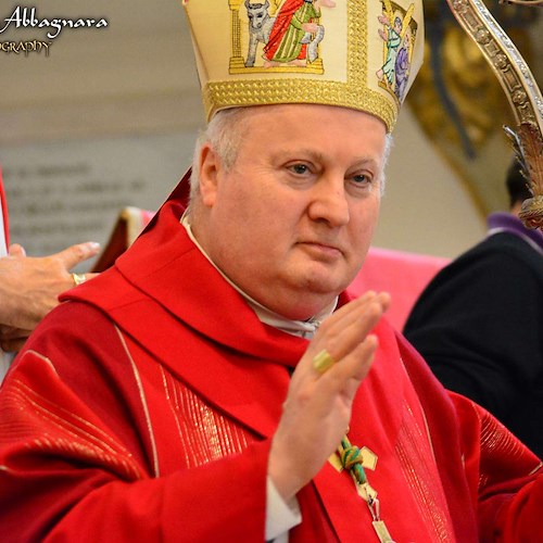 Scuola, il messaggio di inizio anno dell’arcivescovo Soricelli: «Lasciamo un’impronta»