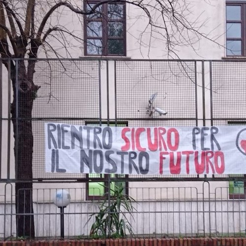 Scuole a Cava de' Tirreni, domani confronto tra gli istituti superiori: «Vogliamo ritorno sicuro per il nostro futuro!»