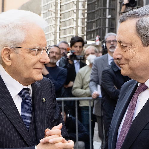 Sergio Mattarella respinge le dimissioni di Mario Draghi, Governo congelato per cinque giorni