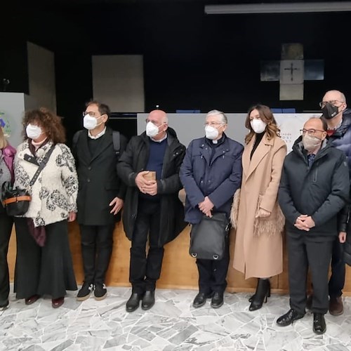 Sessa Aurunca, Ascierto ai giovani: «Ricerca scientifica miglior investimento. Fake news? Minaccia per la salute» 