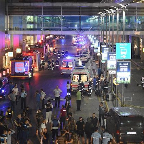 Strage all'aeroporto di Istanbul, bilancio vittime sale a 41