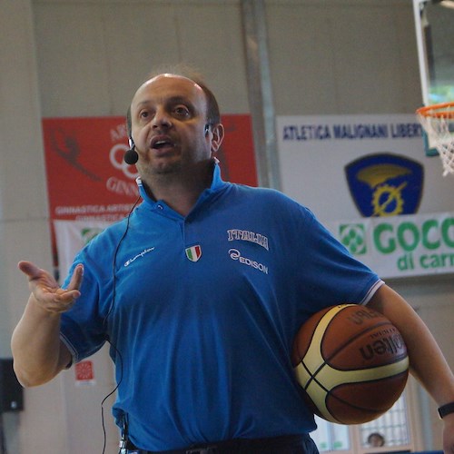 Successo per il primo torneo di basket a Vietri sul Mare: premio a coach Andrea Capobianco, reduce dagli europei Under 18 in Turchia