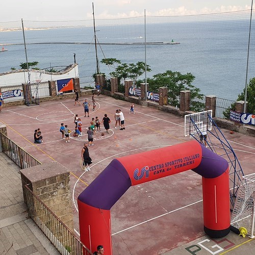 Successo per il primo torneo di basket a Vietri sul Mare: premio a coach Andrea Capobianco, reduce dagli europei Under 18 in Turchia