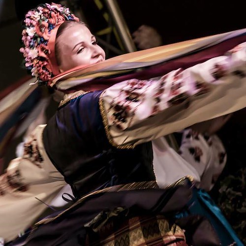 Tra Vietri e Cava arriva il "Festival delle Torri": ballerini da tutto il Mondo porteranno la Pace sul palco 