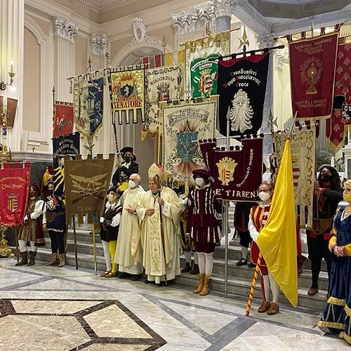 Trombonieri, Sbandieratori e Cavalieri: a Cava de' Tirreni ritorna la Celebrazione Eucaristica 