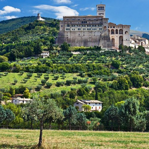 Turismo religioso e naturalistico: nel 2019 in Umbria 24mila pellegrini sui cammini francescani 