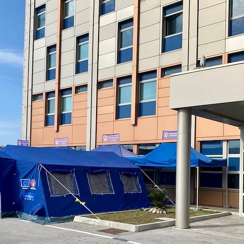 Ucraina, aperto hub vaccinale per profughi presso il Residence dell'Ospedale del Mare