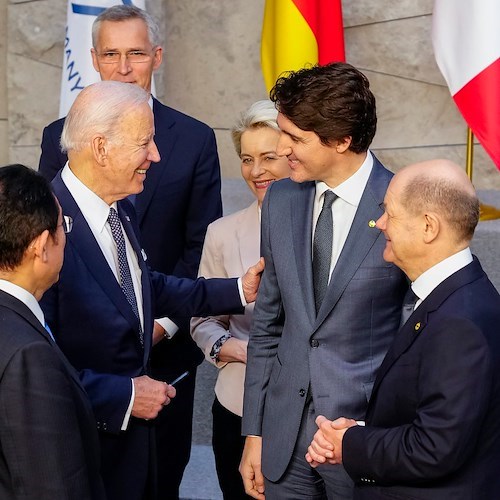 Ucraina, Biden avverte Putin: «Reagiremo contro armi chimiche». Onu chiede stop conflitto
