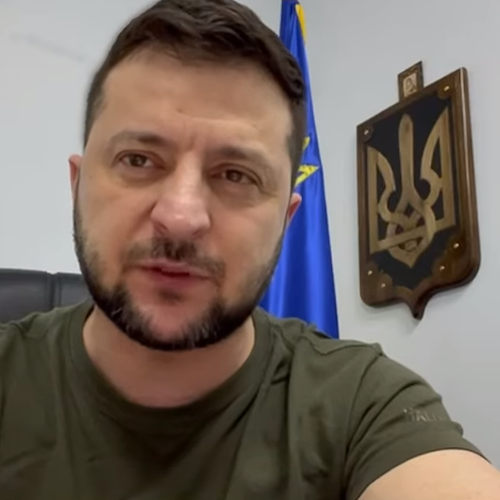 Ucraina, Zelensky apre sulla neutralità. Poi critica l'Occidente: «È senza coraggio»