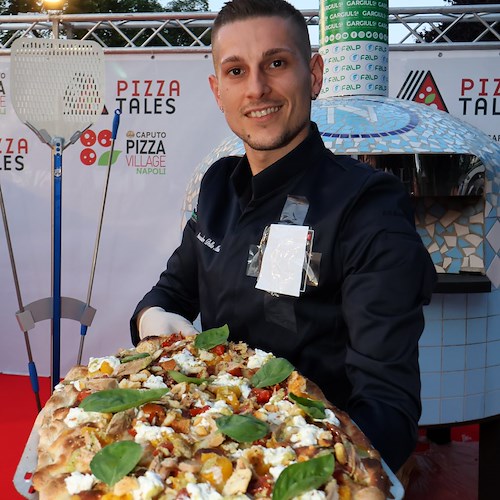 "Una Pizza per l'Estate 2023", Alessandro Della Monica di Cava de' Tirreni propone la sua "Colori d'Estate"