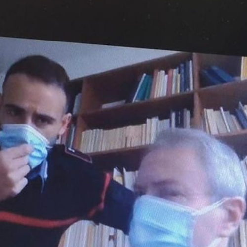 Università di Salerno, studente simula omicidio mentre è in Dad: professore chiama carabinieri 